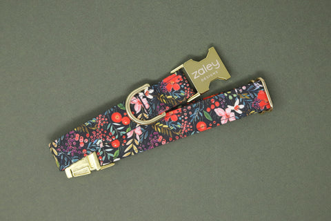 Poinsettia Floral Christmas Dog Collar